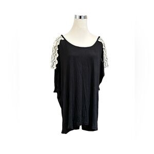 : Rouge Collection Women's 2X Black Lacey Shoulder Tunic Top
